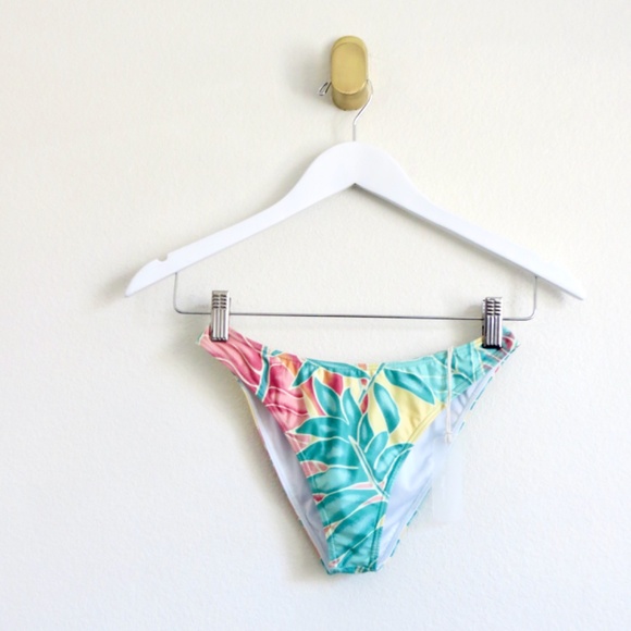 NEW! Kenny Flowers THE TORTOLA Sporty Bikini Bottom Tropical SZ S - Picture 11 of 14